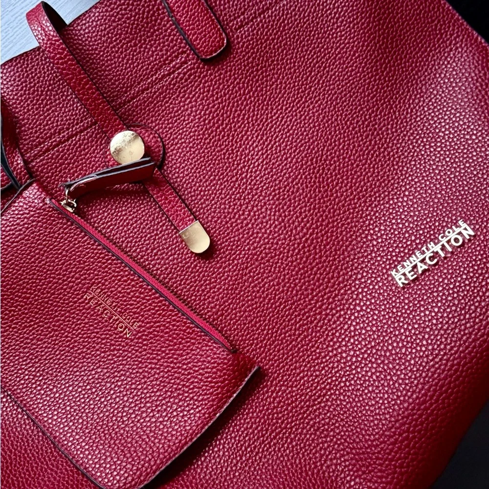 Kenneth Cole Reaction Red Pebbled Tote Bag w Pouch Work Travel